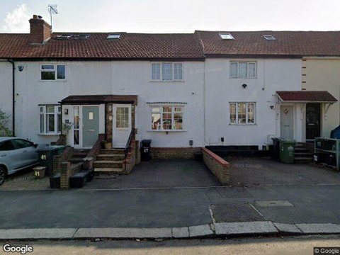 Cromwell Avenue, Cheshunt