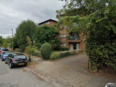 Dell Field Court, London