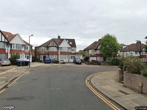 16 Balnacraig Avenue (The Leaves), London