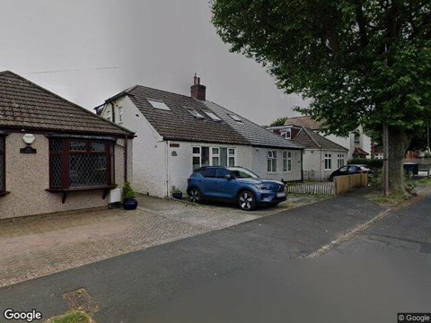 Tigh Grianan, Epsom