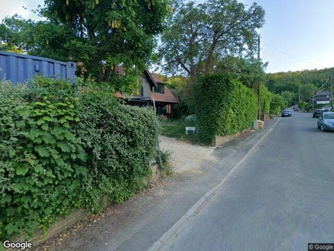 The Coombe House, Reading