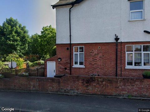 77 Russell Street, Reading