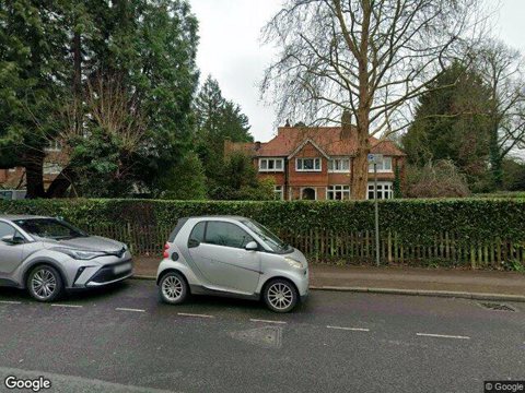 Chippings, Horley