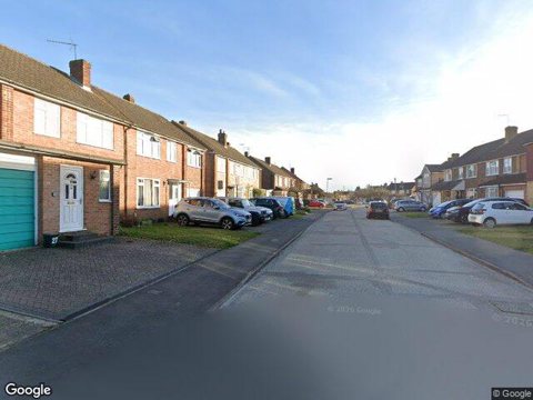 15 Manor Crescent, West Byfleet