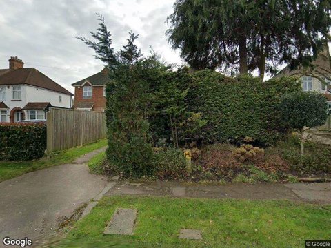 60 Cobham Road, Leatherhead