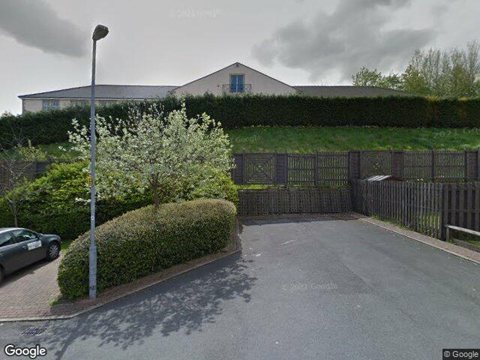 Linson Court, Batley